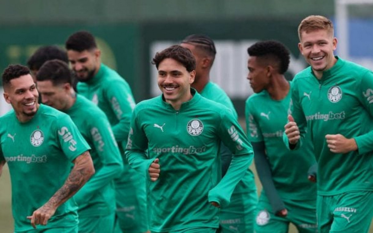 Palmeiras encerra prepara&ccedil;&atilde;o, e trio volta a treinar com elenco