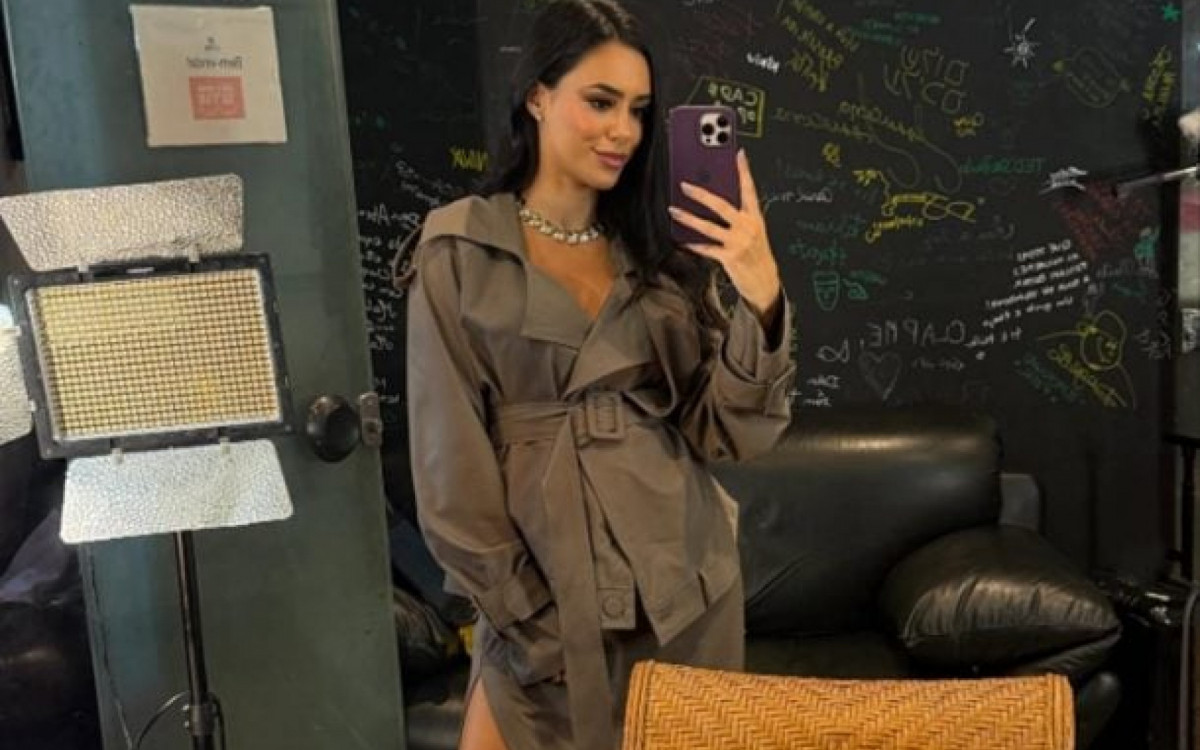 Bruna Biancardi mostra barrig&atilde;o e exp&otilde;e momentos da viagem para Disney sem Neymar