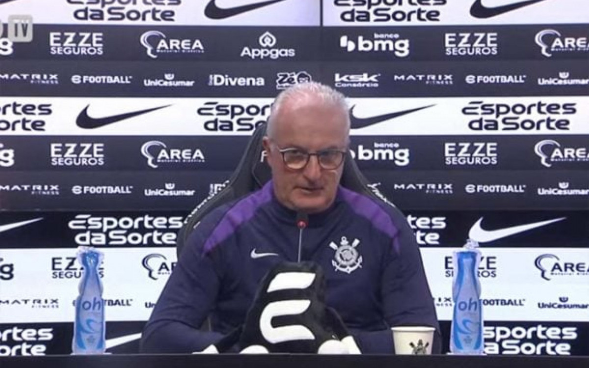 Dorival &eacute; apresentado no Corinthians: ‘Quero entregar um trabalho vitorioso’