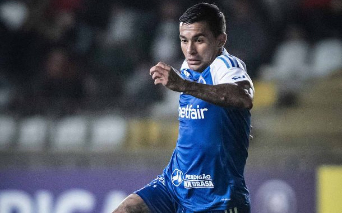 Cruzeiro afasta atacante Dudu e cogita sa&iacute;da