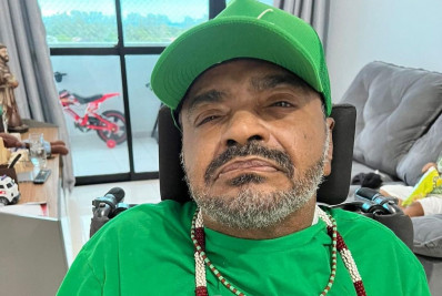 Arlindo Cruz é internado para tratar quadro de pneumonia