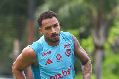 Danilo acredita que Wesley pode ser o futuro da Seleção: 'Me surpreendi muito'