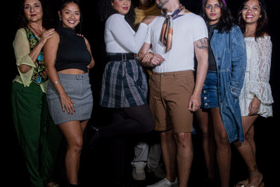 Inspirada na série Friends, OST monta peça teatral para falar da diversidade dos afetos