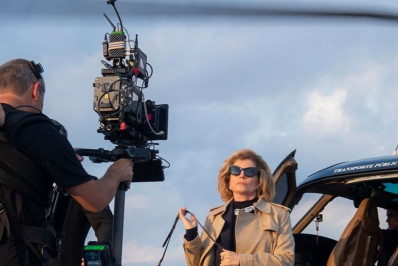 Debora Bloch exibe registros inéditos de 'Vale Tudo' e brinca com a chegada de Lady Gaga no Rio 