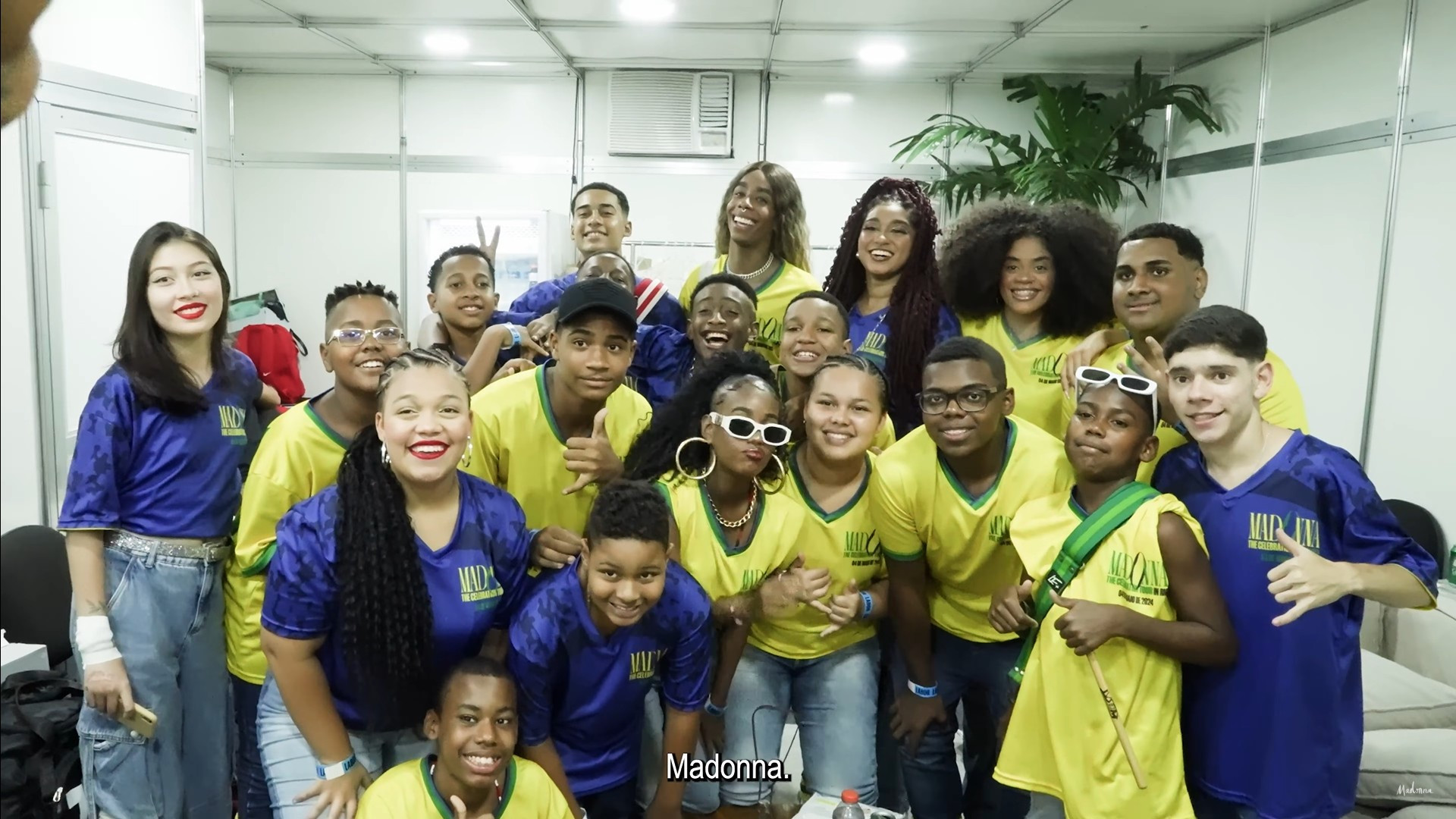 Madonna mostra bastidores do show de Copacabana - Reprodução / YouTube