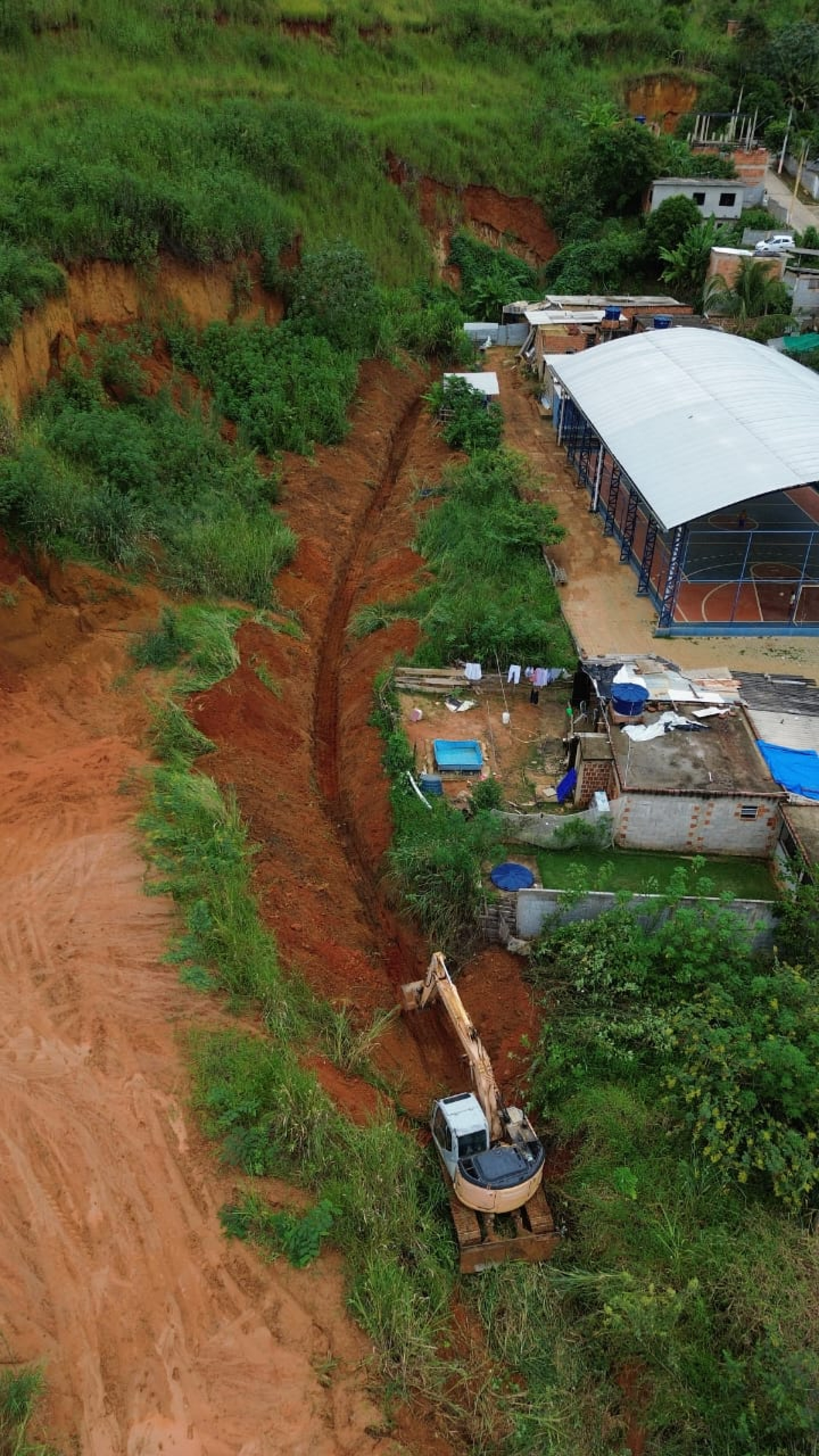 Desassoreamento no Fonseca Almeida