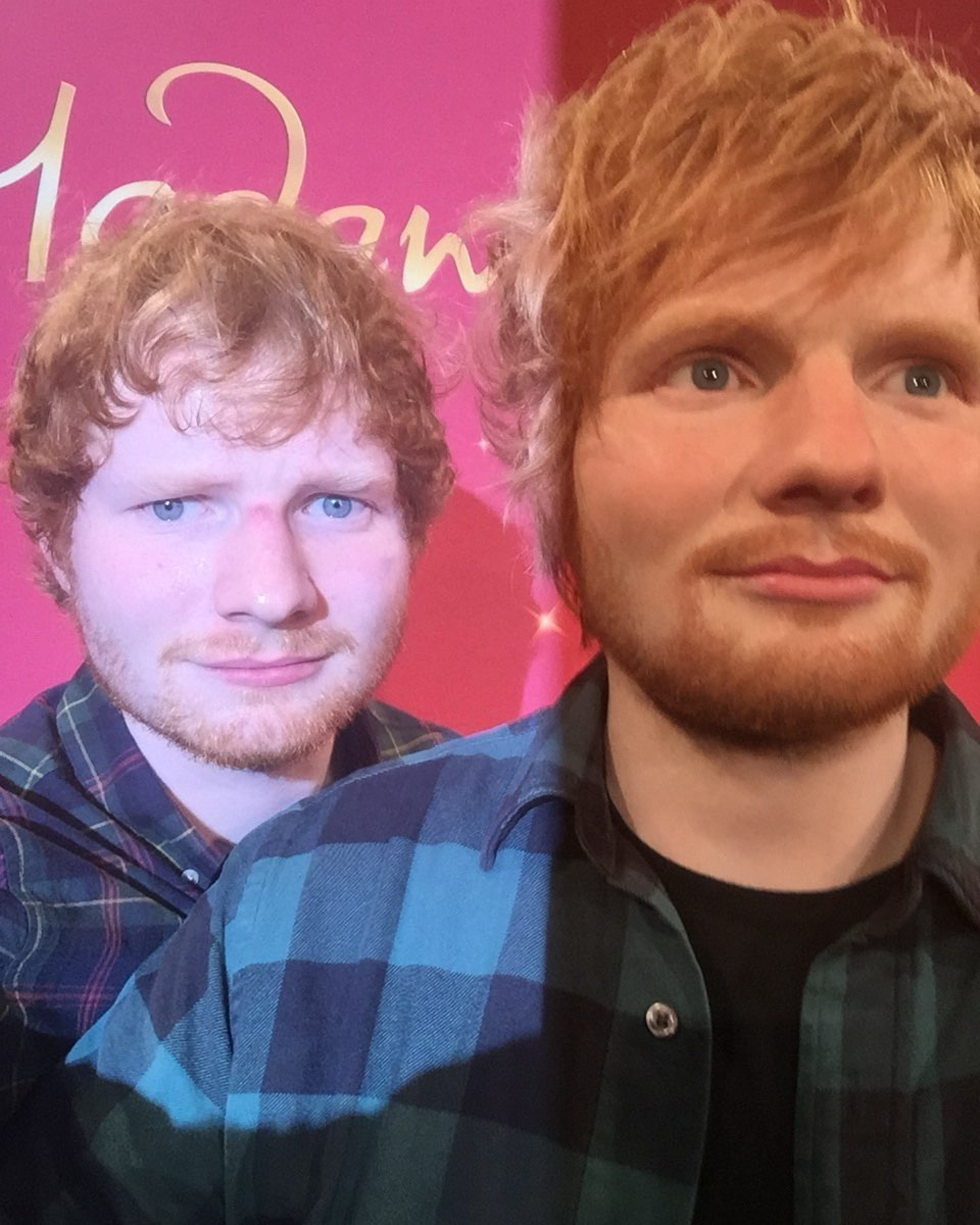 Ed Sheeran compartilha fotos antigas de telefone que não usava desde 2015 - Reprodução / Instagram