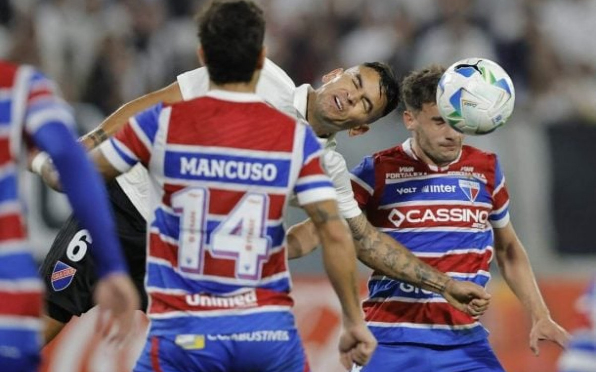 Conmebol confirma vit&oacute;ria do Fortaleza e pune Colo-Colo por incidentes na Libertadores