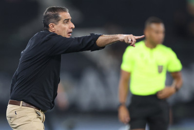 Renato Paiva destaca 'seriedade' do Botafogo na goleada sobre o Capital-DF