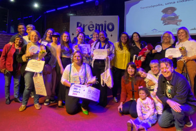 Entrega do Prêmio AMA Leitura marca semana do Dia Mundial do Livro em Teresópolis