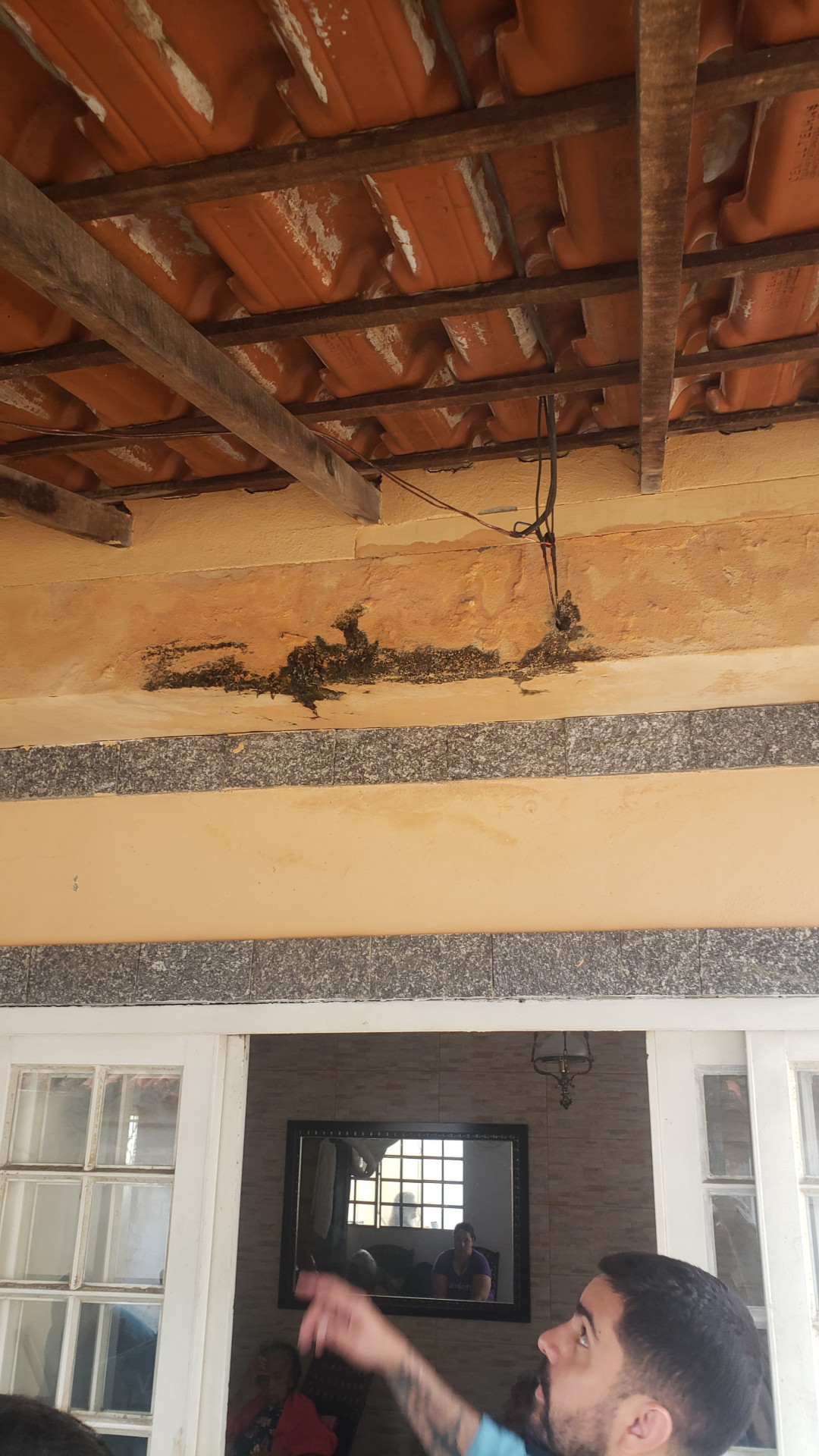 Idosos viviam em condições precárias em uma casa de repouso clandestina de Campo Grande - Reprodução