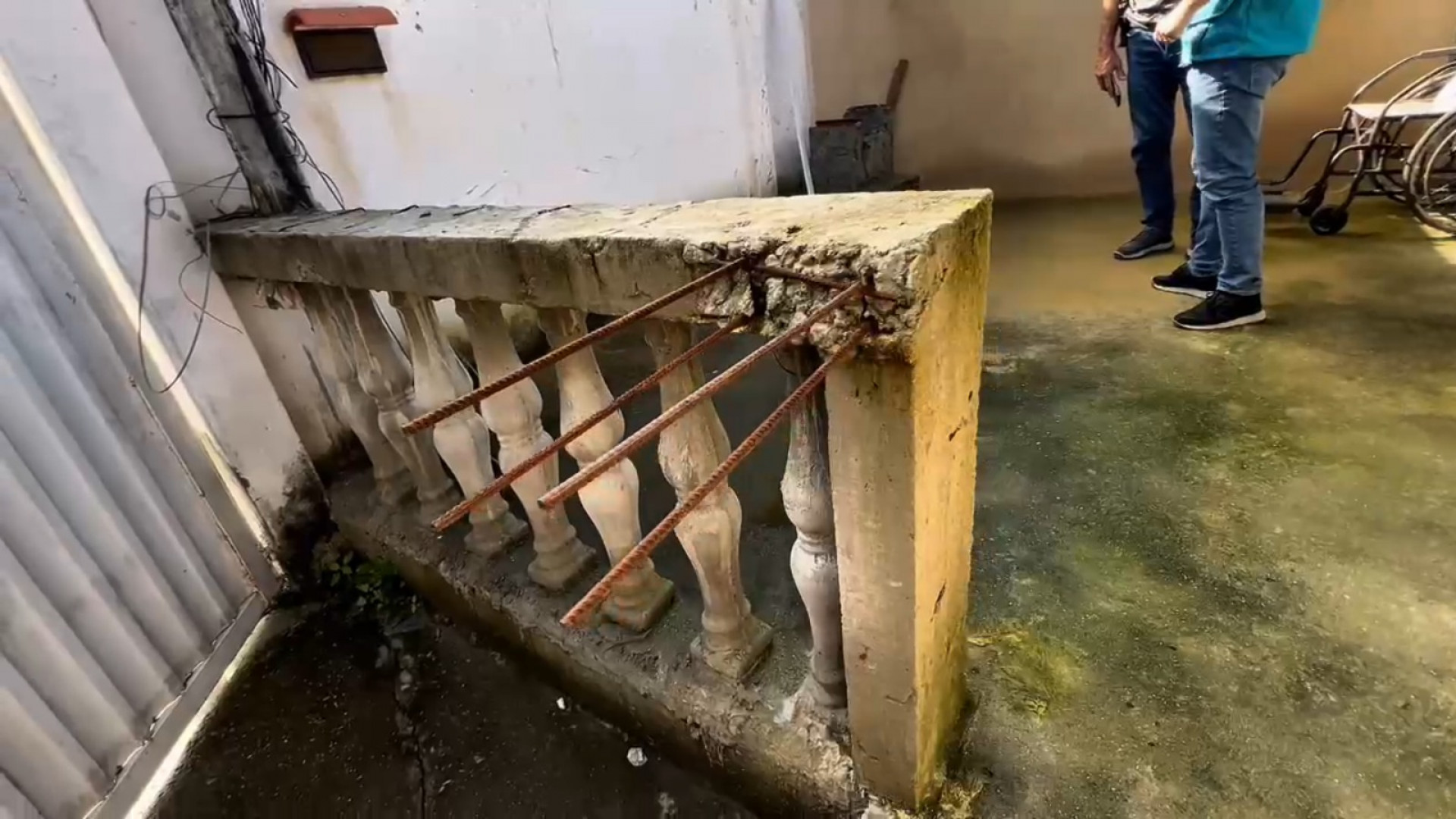 Idosos viviam em condições precárias em uma casa de repouso clandestina de Campo Grande - Reprodução