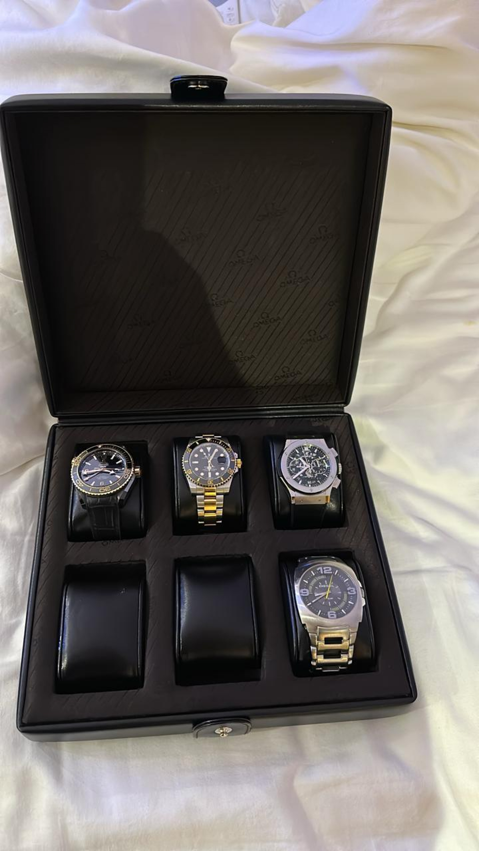 Operação apreendeu relógios de luxo com alvos - Divulgação/Polícia Federal