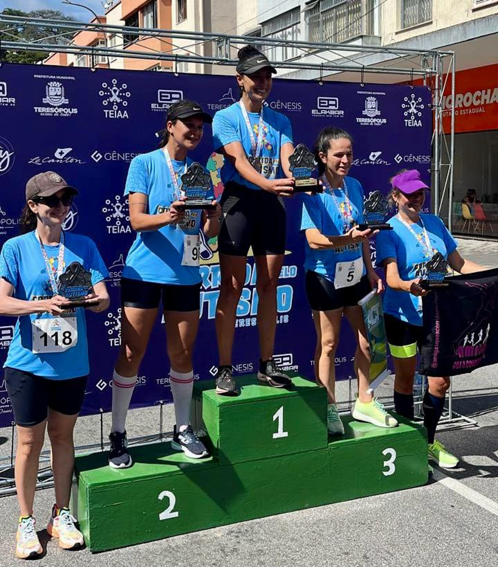 P&oacute;dio Geral Feminino: Claudia Coloneze, Josy Rodrigues, Alessandra Rodrigues, Livia Velasco e Val&eacute;ria Machado.  - Divulga&ccedil;&atilde;o