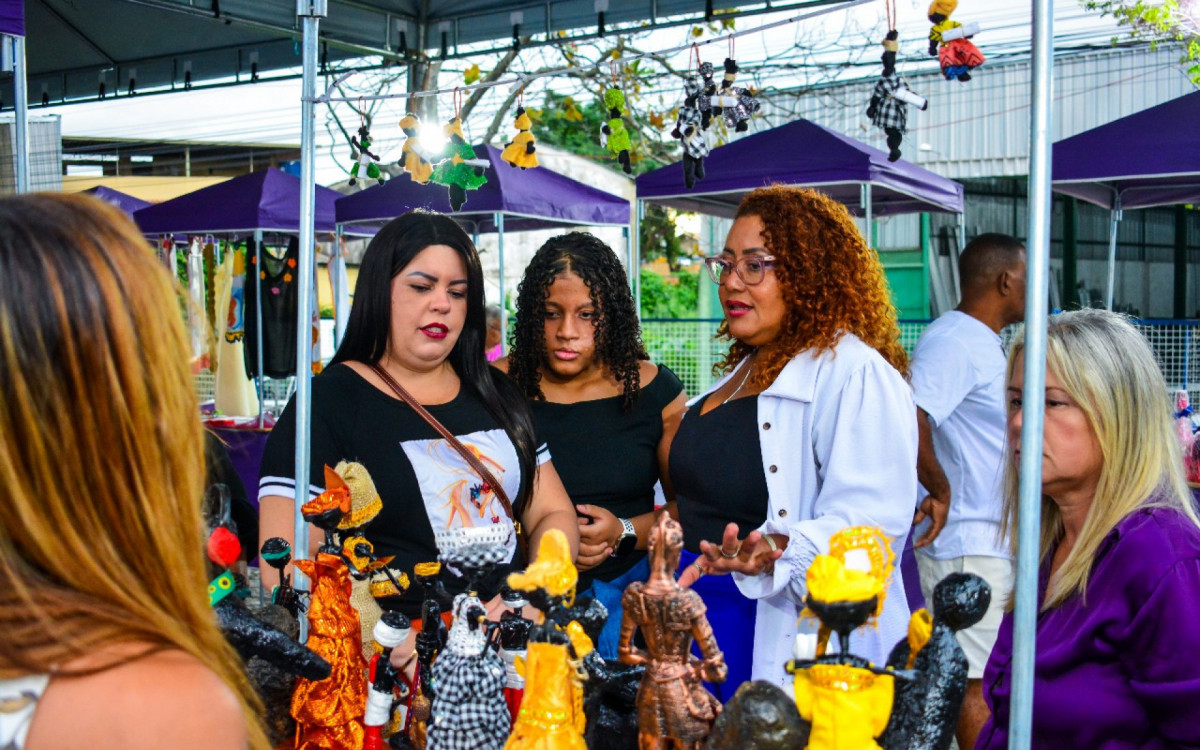 Durante o evento, as artesãs puderam expor os produtos que foram muito elogiados