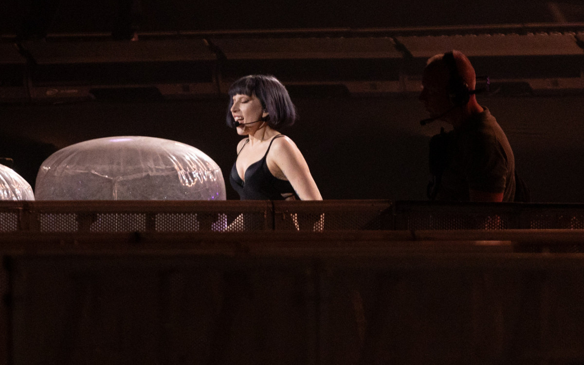 Lady Gaga ensaia para show na Praia de Copacabana