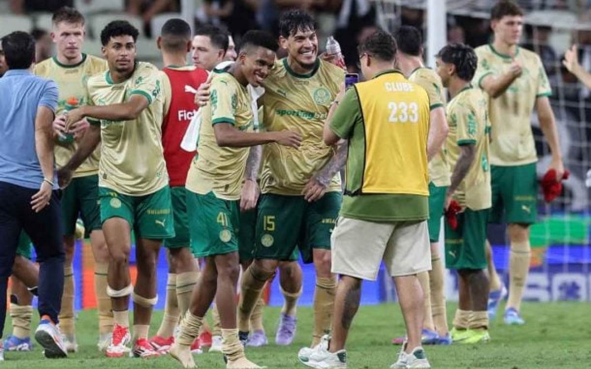 Palmeiras alcan&ccedil;a melhor sequ&ecirc;ncia como visitante desde 1996