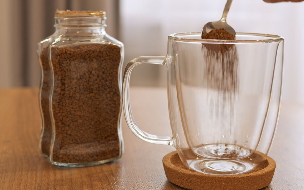 A composi&ccedil;&atilde;o de certos alimentos em p&oacute; pode prejudicar a sa&uacute;de (Imagem: Traveler0205 | Shutterstock)