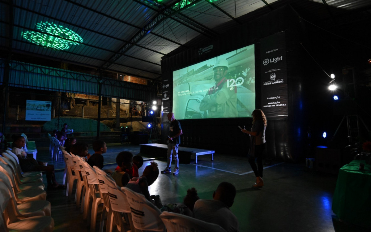 Os filmes nacionais selecionados que compõem a programação são representativos de todas as regiões do Brasil, com curtas de 11 estados