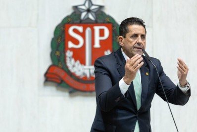 Deputado Delegado Olim tem Rolex roubado em SP