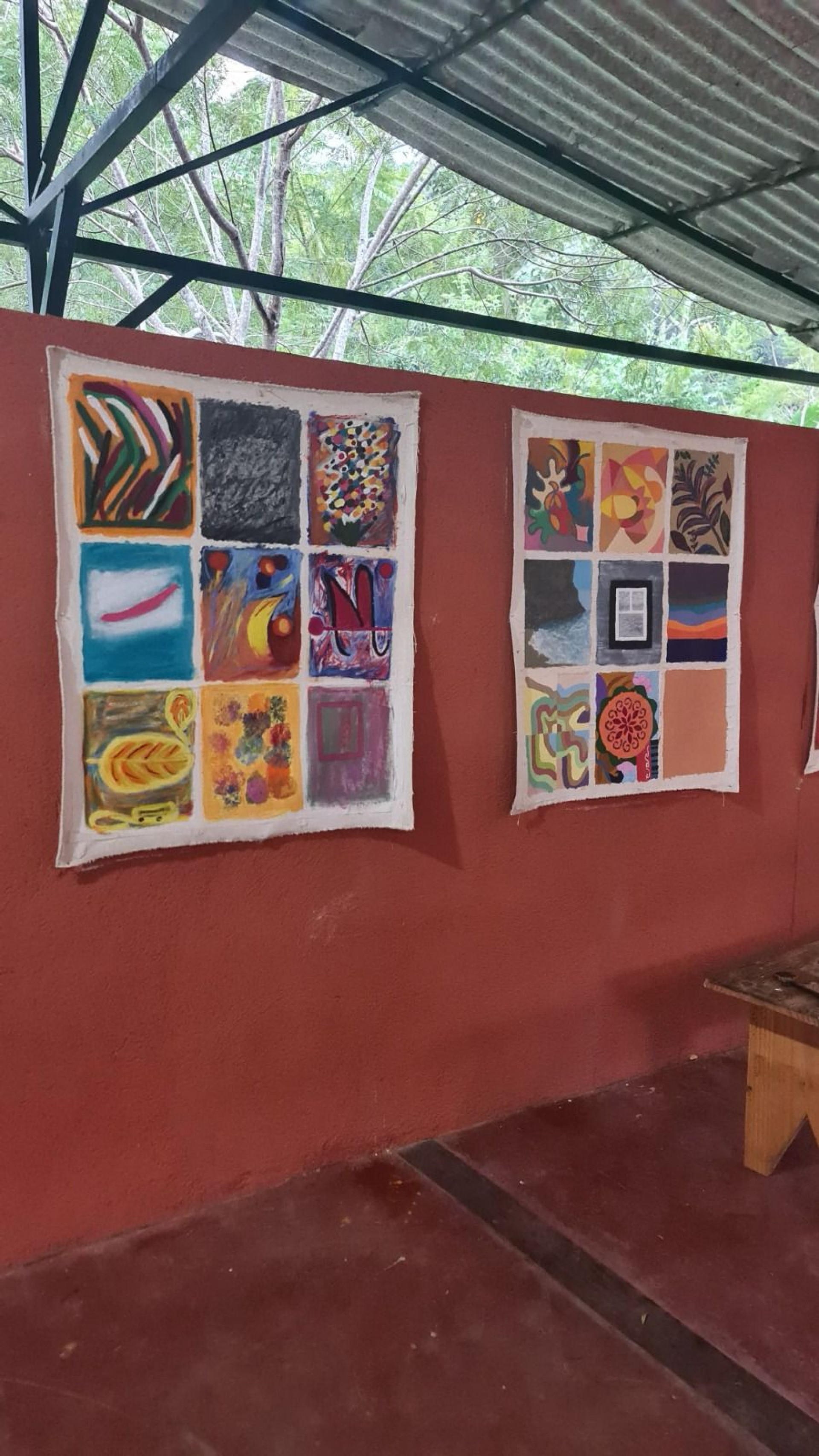 Cursos são oferecidos no local