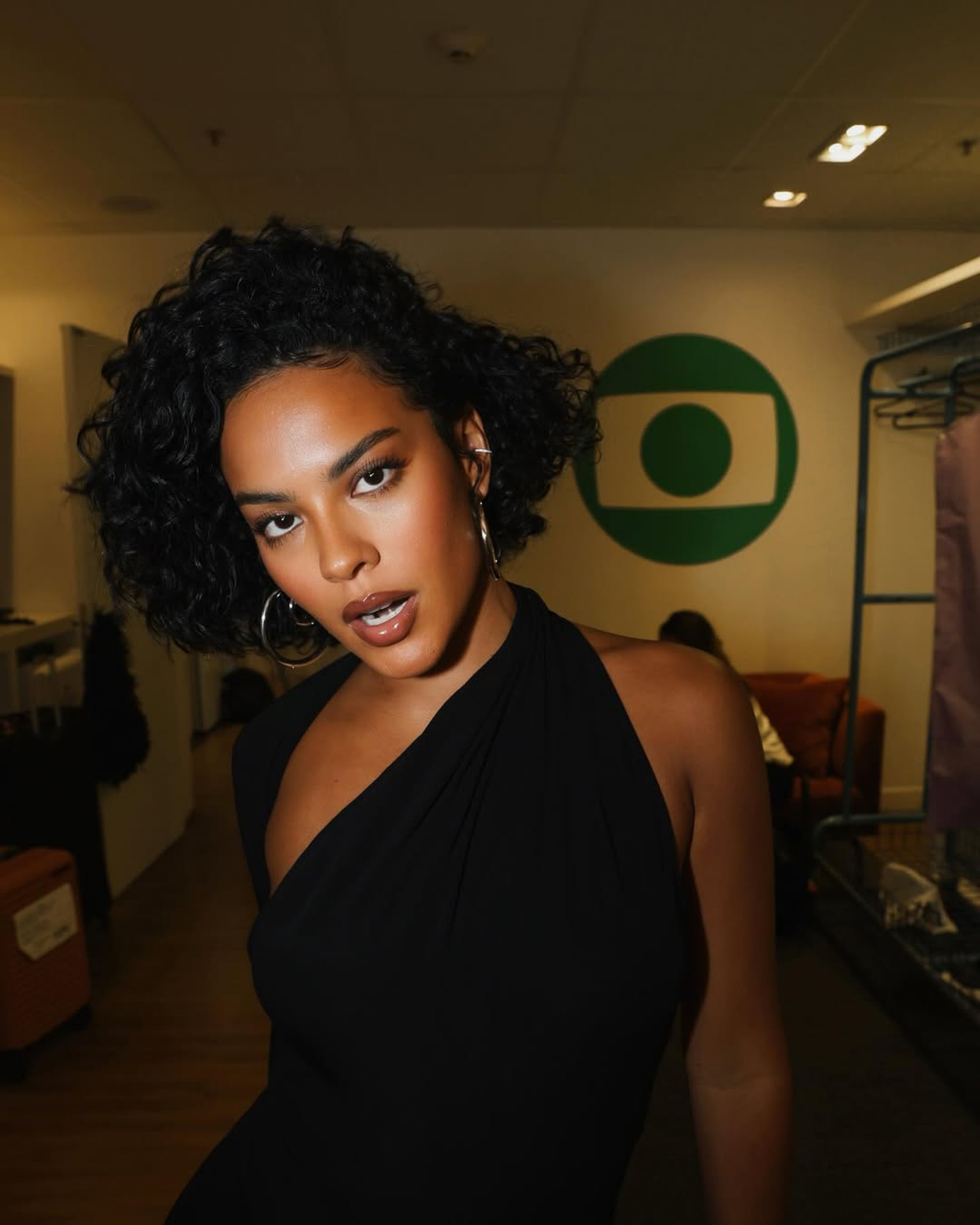 Bella Campos interpreta Maria de Fátima na novela das 21h da TV Globo  - Reprodução/Instagram 