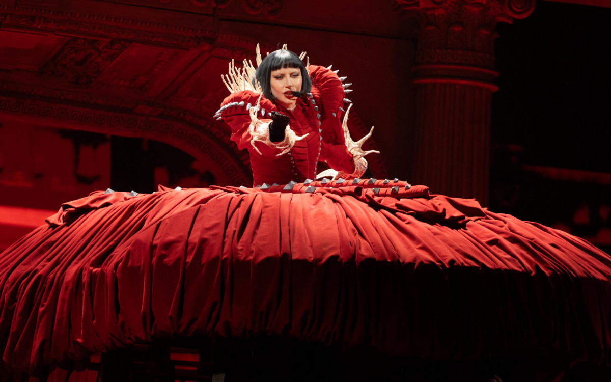 LADY GAGA faz show na Praia de Copacabana no RJ, neste sábado (03).
