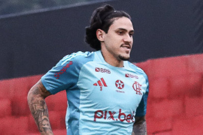 Preparador físico do Flamengo explica cautela adotada em retorno de Pedro após lesão