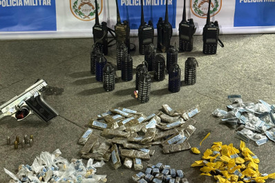Operação da PM em Mesquita termina com pistola, 12 granadas e drogas apreendidas