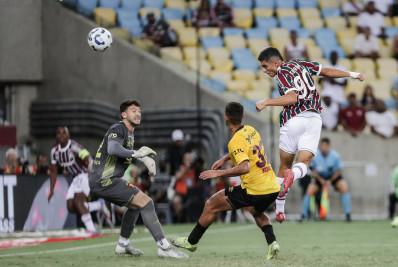 Fluminense vence o lanterna Sport com gol de Everaldo no último lance