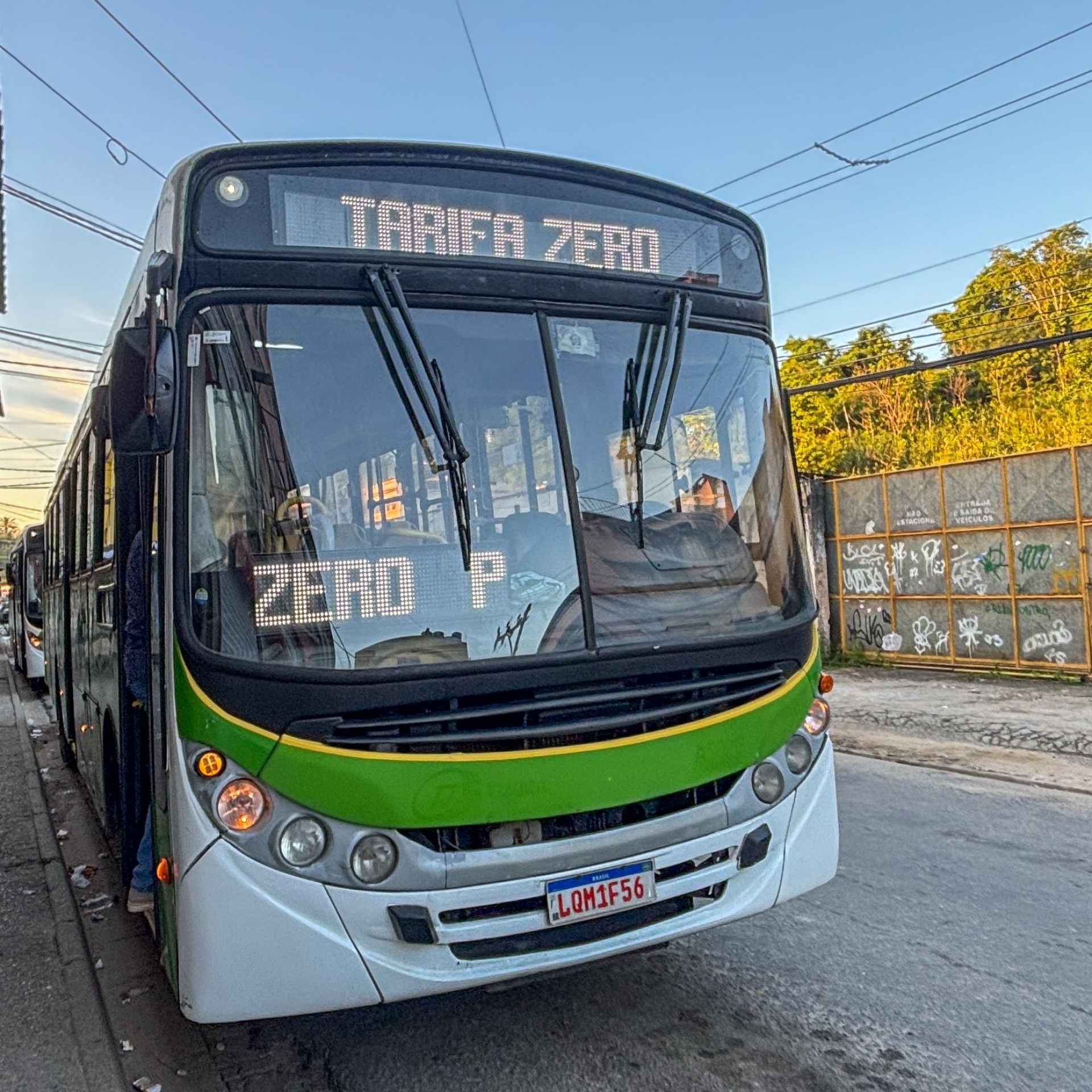 A nova fase do transporte p&uacute;blico foi viabilizada pelo Decreto Municipal, publicado na sexta-feira (2), que autorizou a Bravel Solu&ccedil;&otilde;es Integradas Ltda. a assumir as linhas municipais - Divulga&ccedil;&atilde;o / PMJ