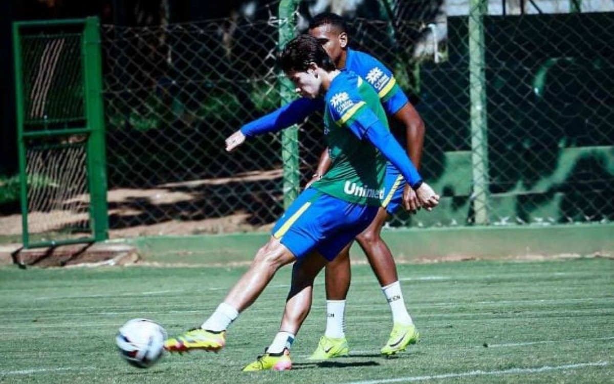 Goi&aacute;s x Ava&iacute;: onde assistir, escala&ccedil;&otilde;es e arbitragem