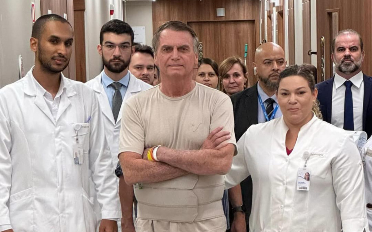 Bolsonaro deixou hospital neste domingo (4) e j&aacute; convocou manifesta&ccedil;&otilde;es 