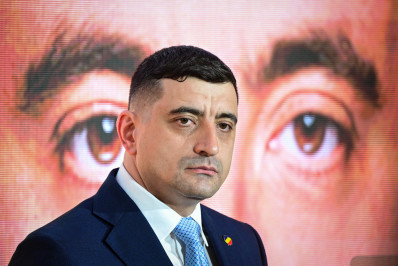 Romênia: Candidato de extrema-direita garante vitória no 1º turno das eleições presidenciais