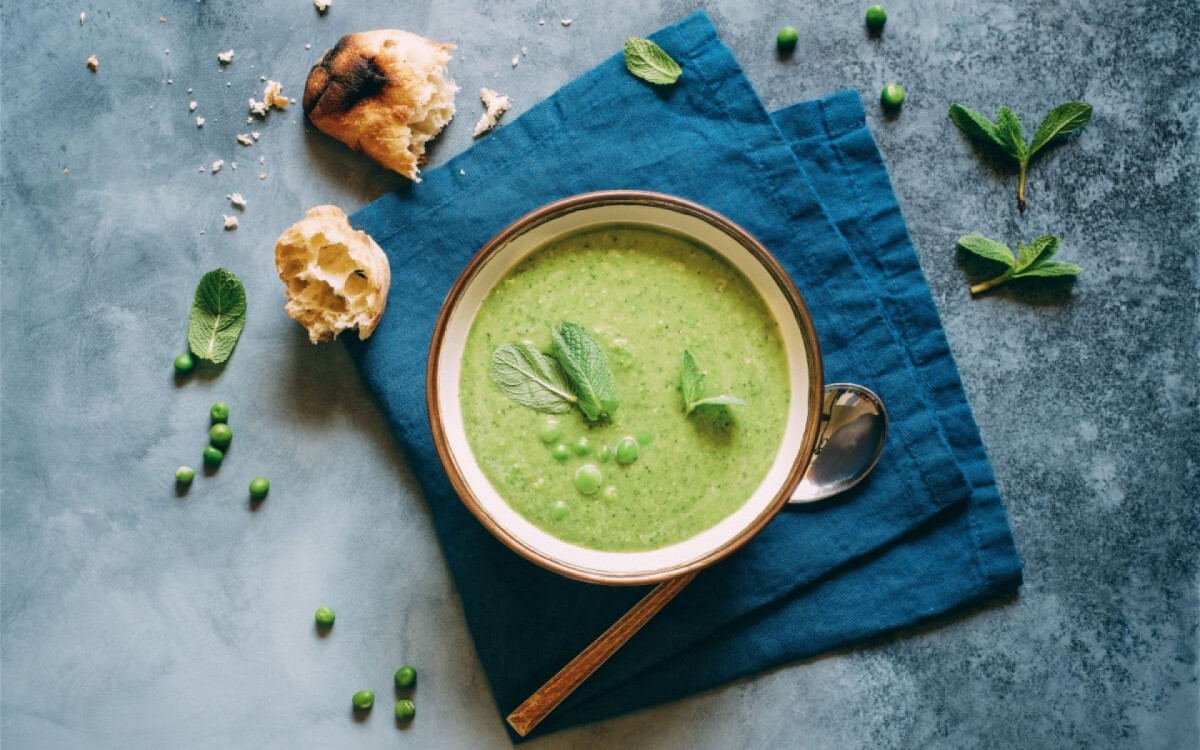 Creme de ervilha (Imagem: Anna Puzatykh | Shutterstock)