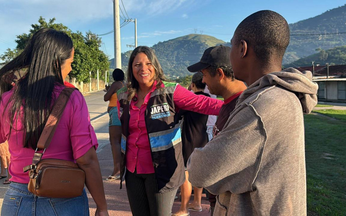 O primeiro coletivo partiu às 5h, das Casinhas, no bairro Chacrinha, com a presença da prefeita Fernanda Ontiveros, que conversou com os passageiros