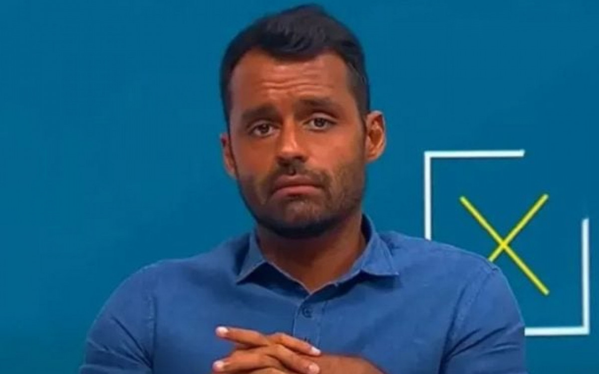 Site exp&otilde;e poss&iacute;veis motivos que levaram &agrave; demiss&atilde;o de jornalista esportivo da Globo