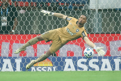 Comitê da CBF concorda com cartão amarelo dado para John em Bahia x Botafogo