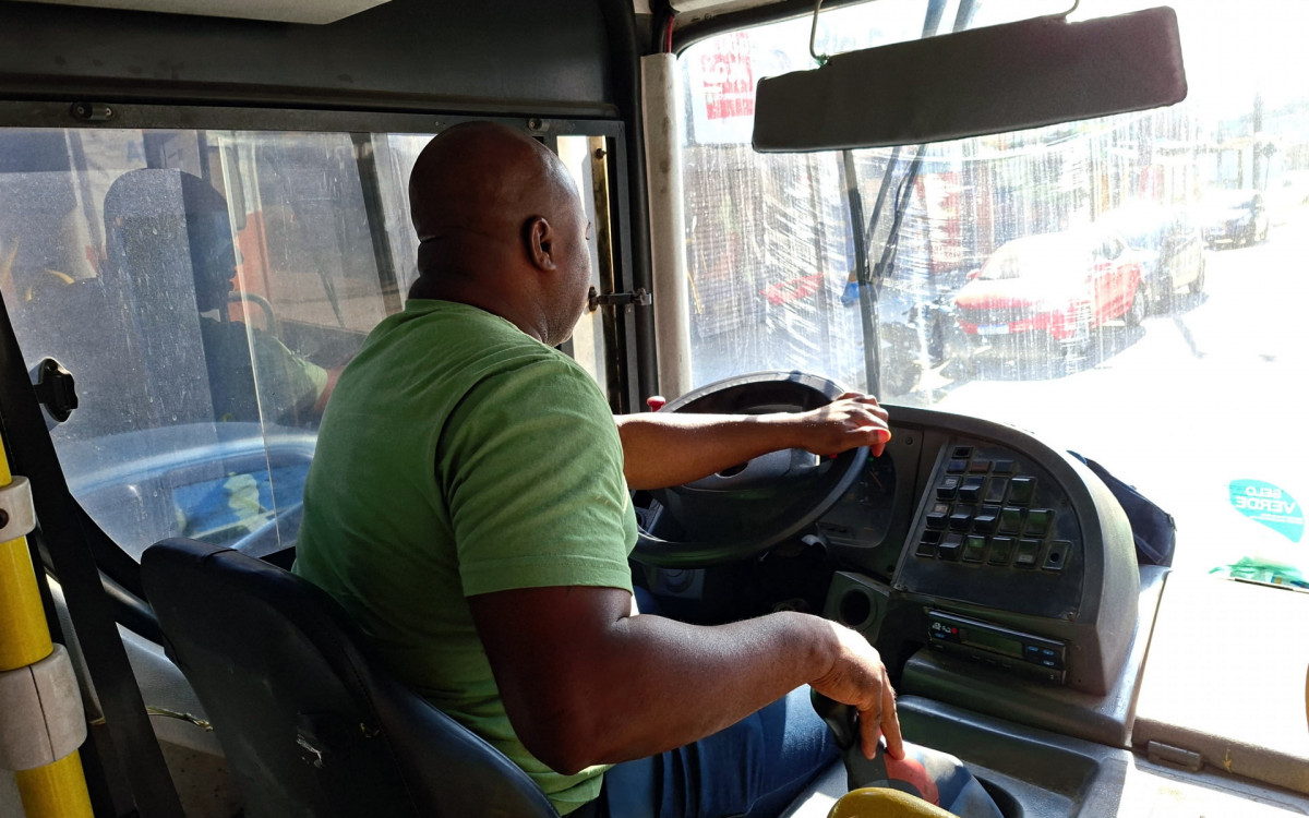 A linha está operando, inicialmente, com intervalos de 30 minutos entre as viagens, que serão ajustados ao longo do tempo de acordo com a demanda da população