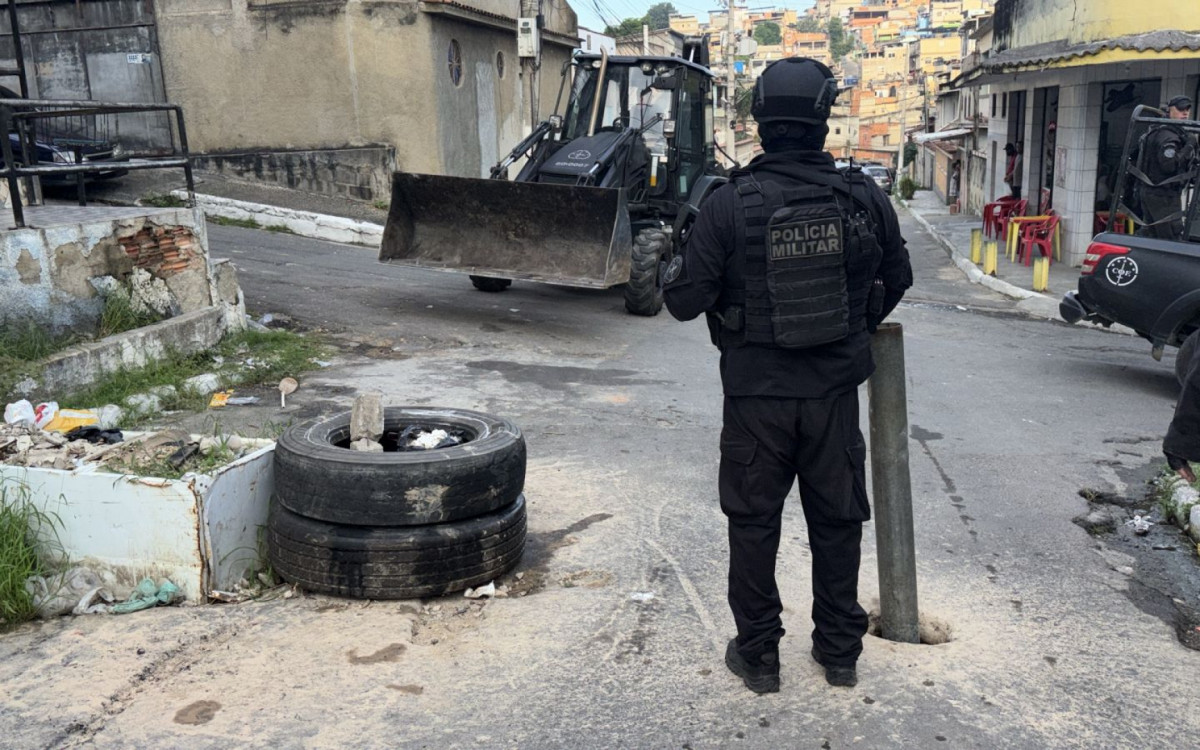 PMs atuam nas comunidades Gogó e Carrapato, em São João de Meriti