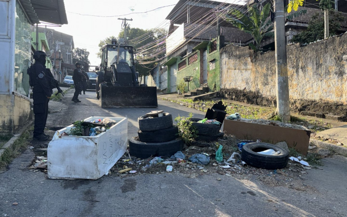 PMs atuam nas comunidades Gogó e Carrapato, em São João de Meriti