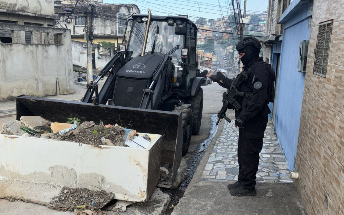 PMs atuam nas comunidades Gogó e Carrapato, em São João de Meriti