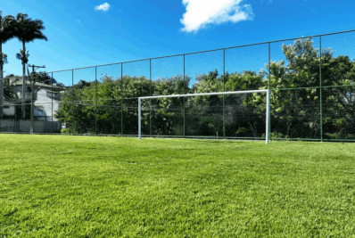 Búzios inaugura campo de futebol com quadra de areia no bairro José Gonçalves