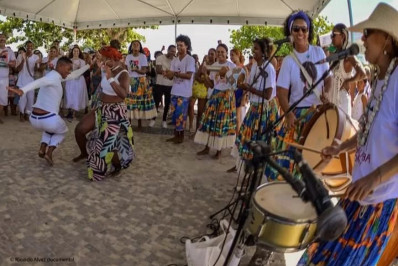 Ponto de Cultura Coletivo GRIOT recebe inscrições para oficinas de percussão feminina e dança afro em Cabo Frio