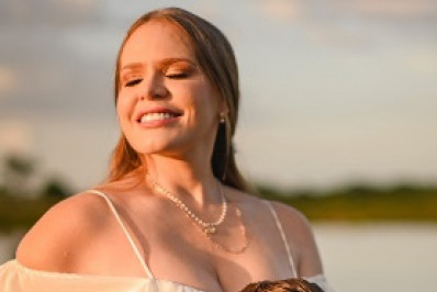 Ex-BBB Paulinha Leite anuncia gravidez do primeiro filho