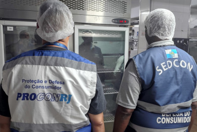 Cerca de 100 quilos de alimentos são descartados em fiscalização de Dia das Mães