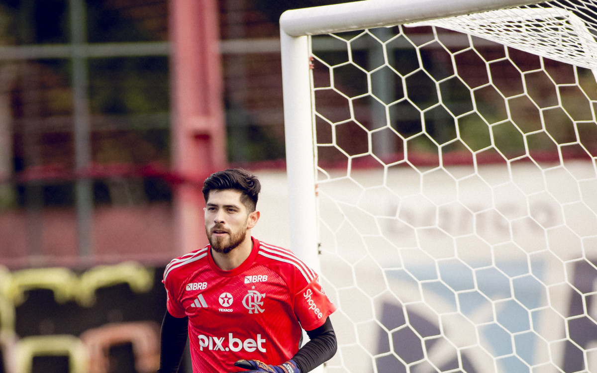 Destaque no elenco, Rossi tem contrato até dezembro de 2027 e aguarda conversa por renovação