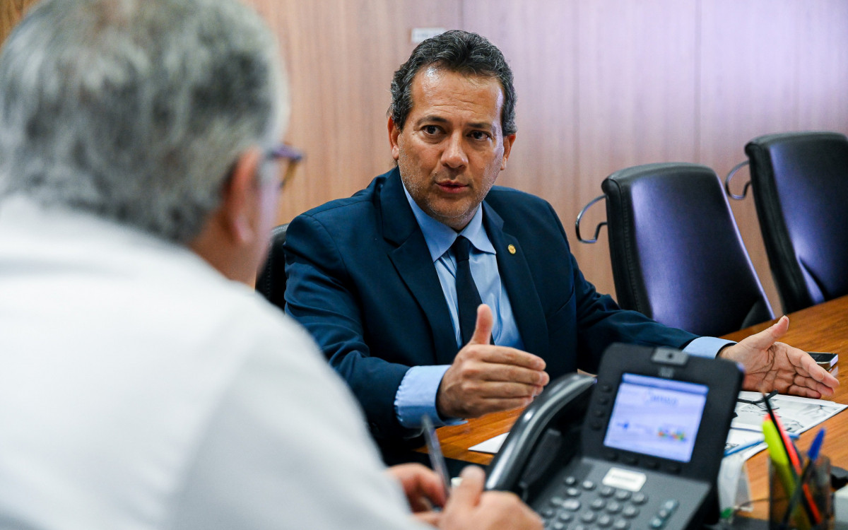 O ministro Padilha elogiou a estrutura do Hospital JK, a equipe envolvida pela conquista e reforçou o compromisso com investimentos para a saúde de Nilópolis