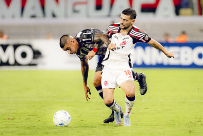 Arrascaeta rebate críticas sobre físico no Flamengo: 'Atletismo é outro esporte'