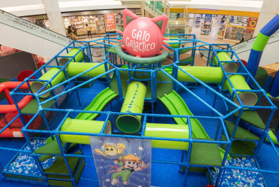 Caxias Shopping apresenta parque do Gato Galáctico